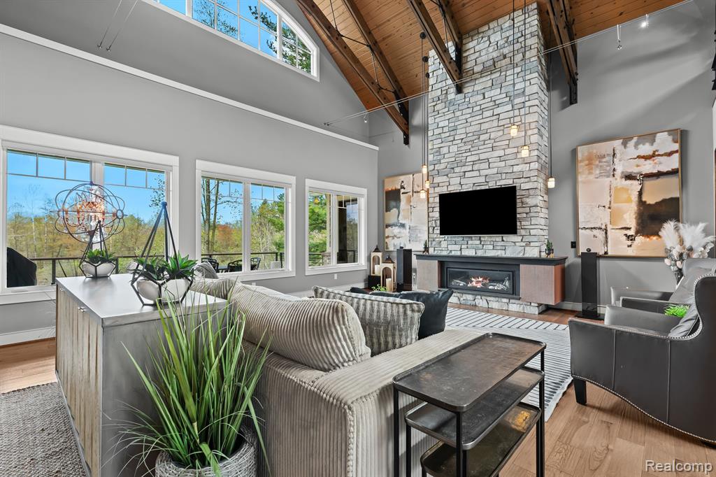 5744 WYNDAM Lane, Brighton, MI 48116 — Photo 6
