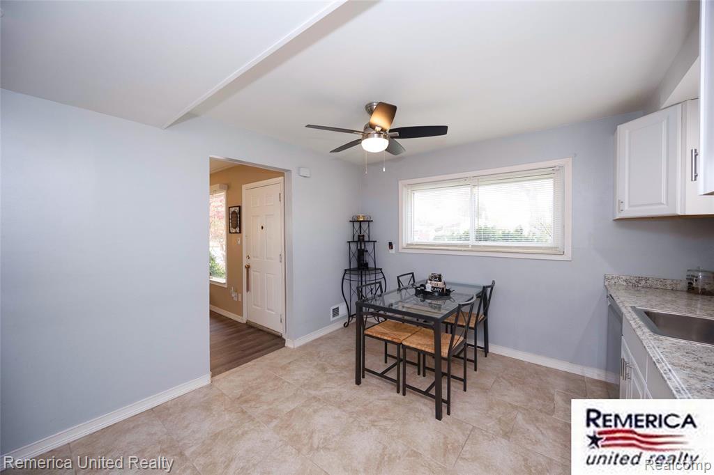 4665 Lincoln Boulevard, Dearborn Heights, MI 48125 — Photo 14