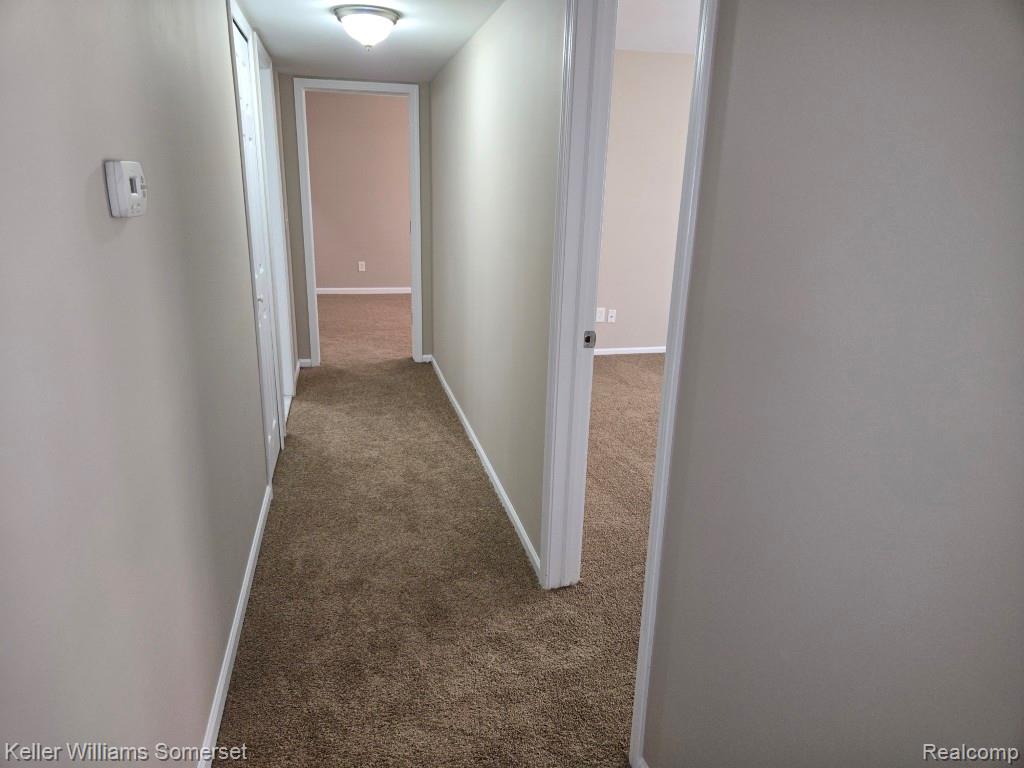 71 Meadow Wood Drive, Rochester Hills, MI 48307 — Photo 26