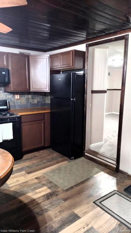 3145 Krafft Road, Fort Gratiot, MI 48059 — Photo 13