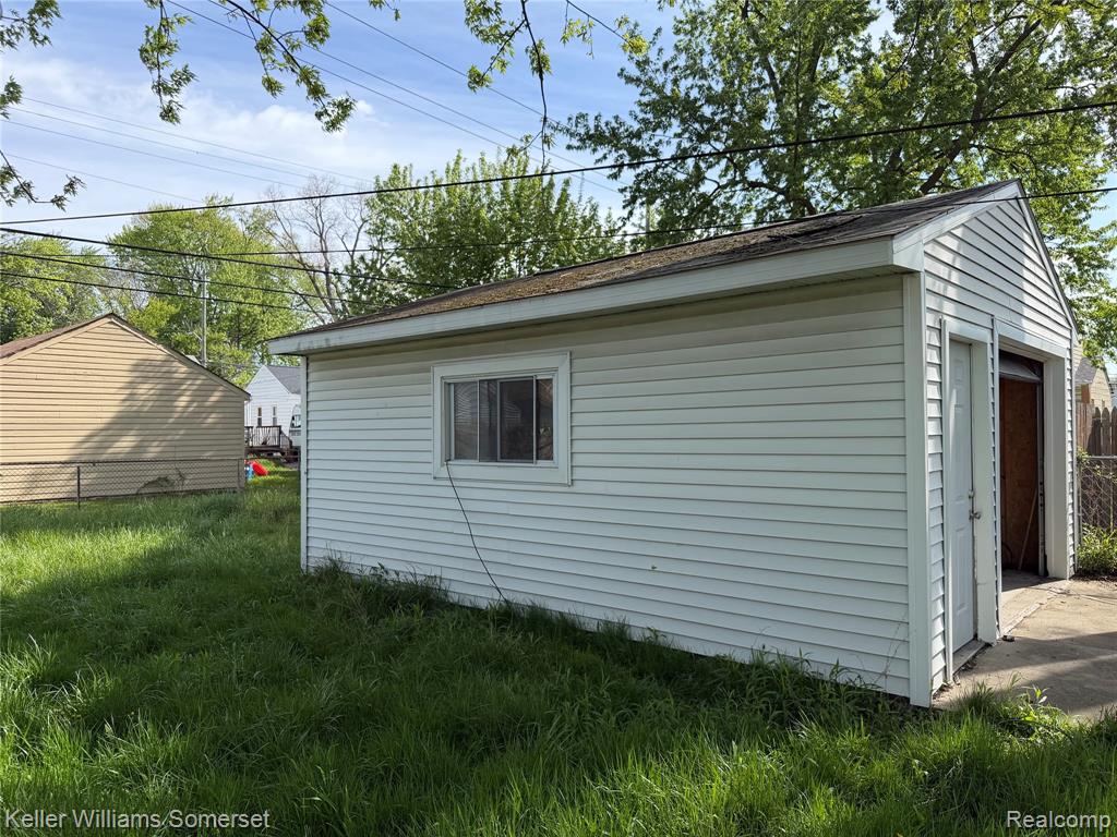 8499 Chapp Avenue, Warren, MI 48089 — Photo 14