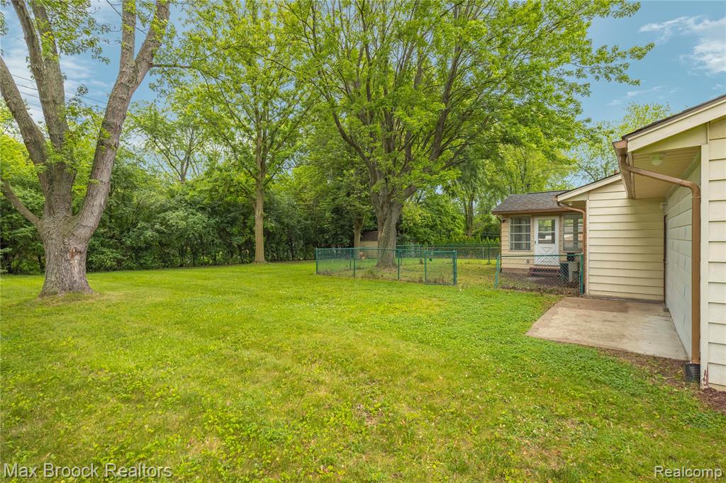 6695 Lahser Road, Bloomfield Hills, MI — Photo 33