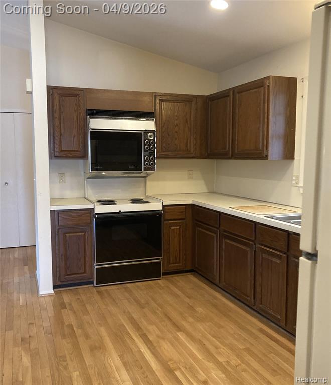 2375 Avondale Street W, Keego Harbor, MI 48320 — Photo 11