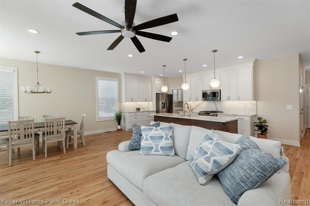7955 Jordan Drive, Waterford, MI 48327 — Photo 21