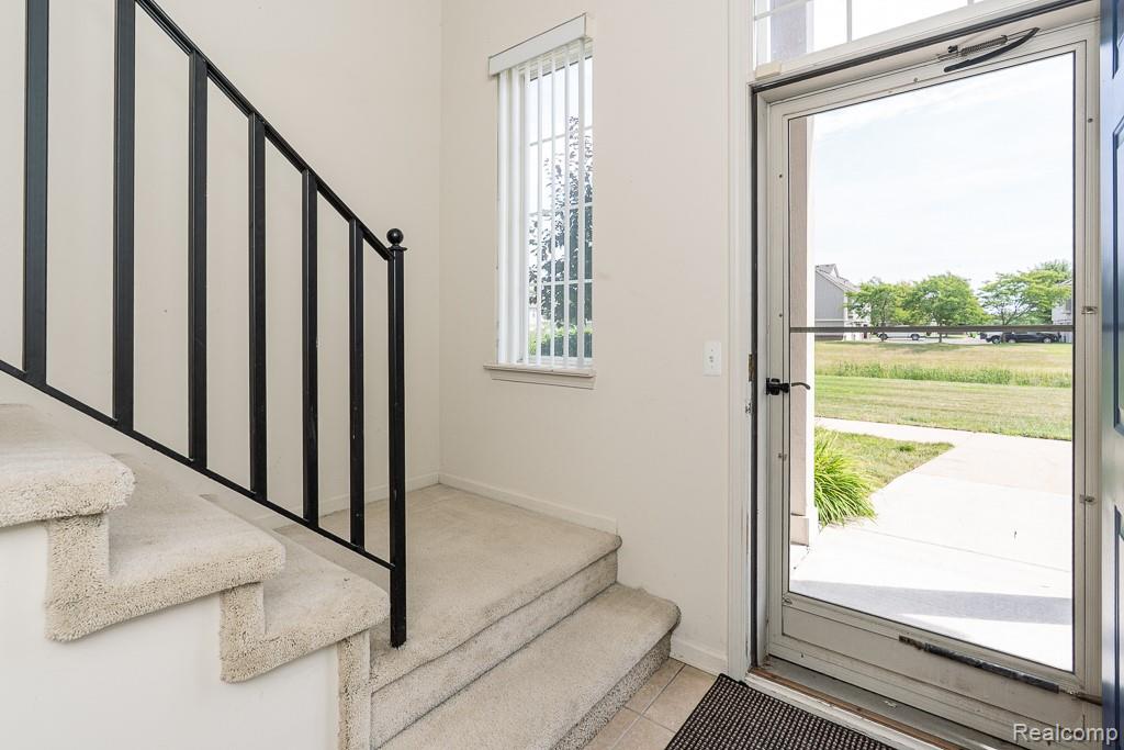 51780 Adler Park Drive W, Chesterfield, MI — Photo 4