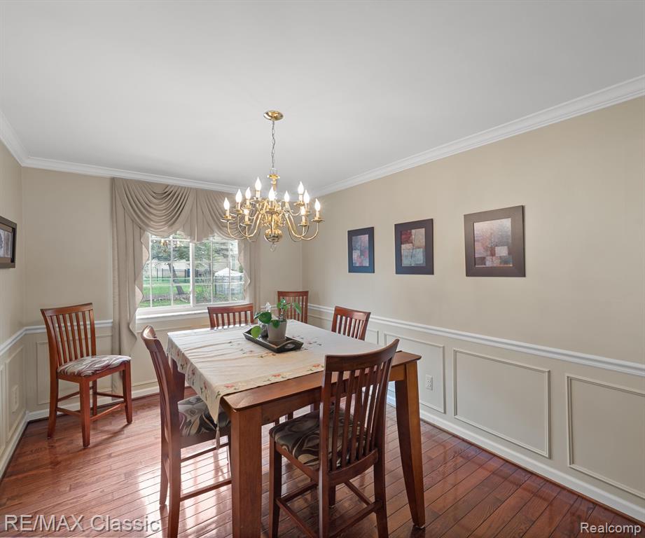 45597 HOLMES Drive, Canton, MI 48187 — Photo 10