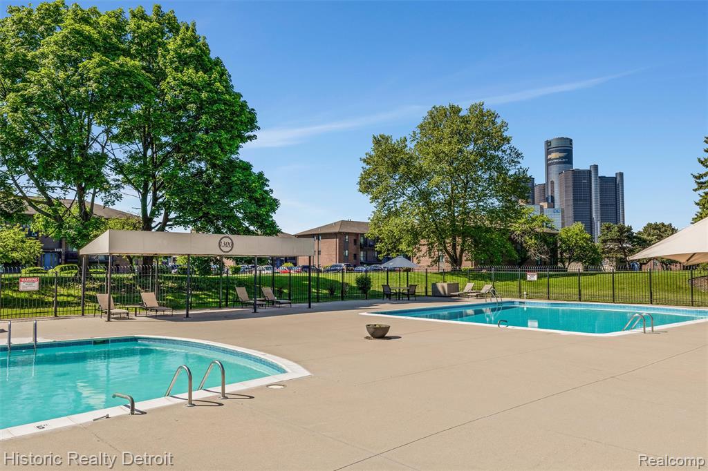 1300 E LAFAYETTE Street, 2408, Detroit, MI 48207 — Photo 13