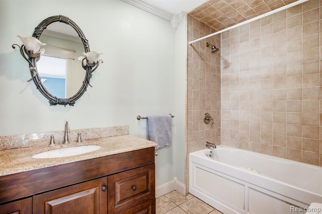 5275 Gratiot Avenue, St. Clair, MI 48079 — Photo 23