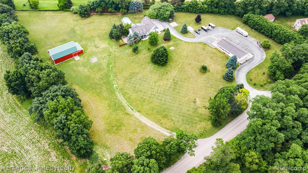 6740 HERBST Road, Brighton, MI 48114 — Photo 57