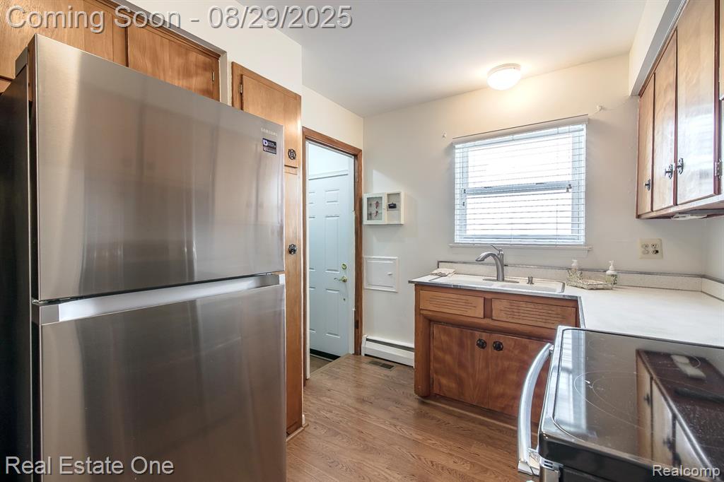 524 Elizabeth Street, Rochester, MI 48307 — Photo 12