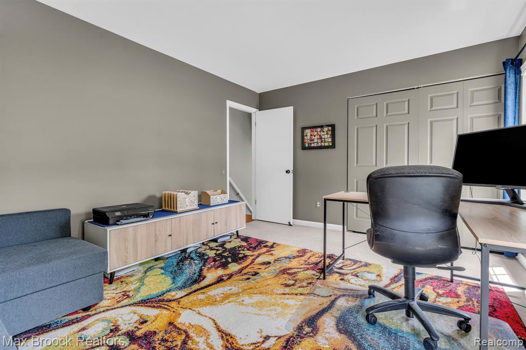 591 S Spinningwheel Lane, Bloomfield Hills, MI 48304 — Photo 25