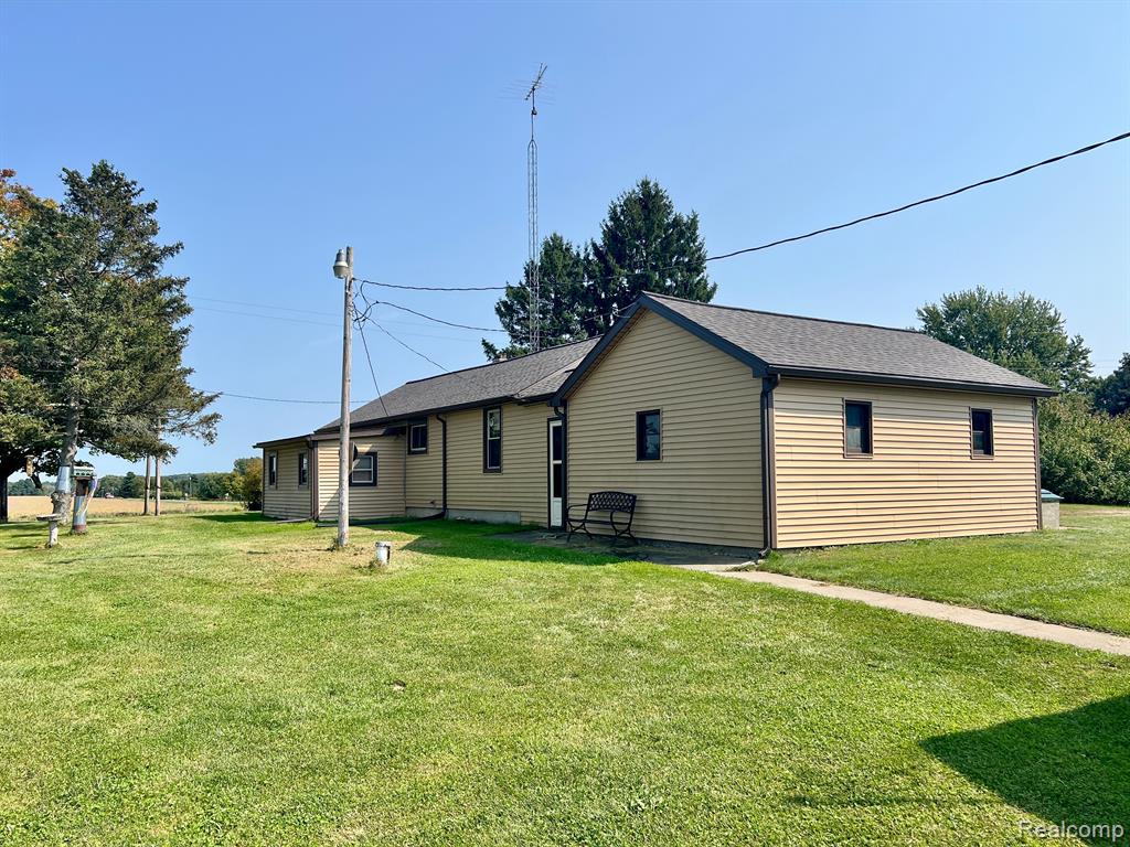 5589 CLEAR LAKE Road, North Branch, MI 48461 — Photo 14