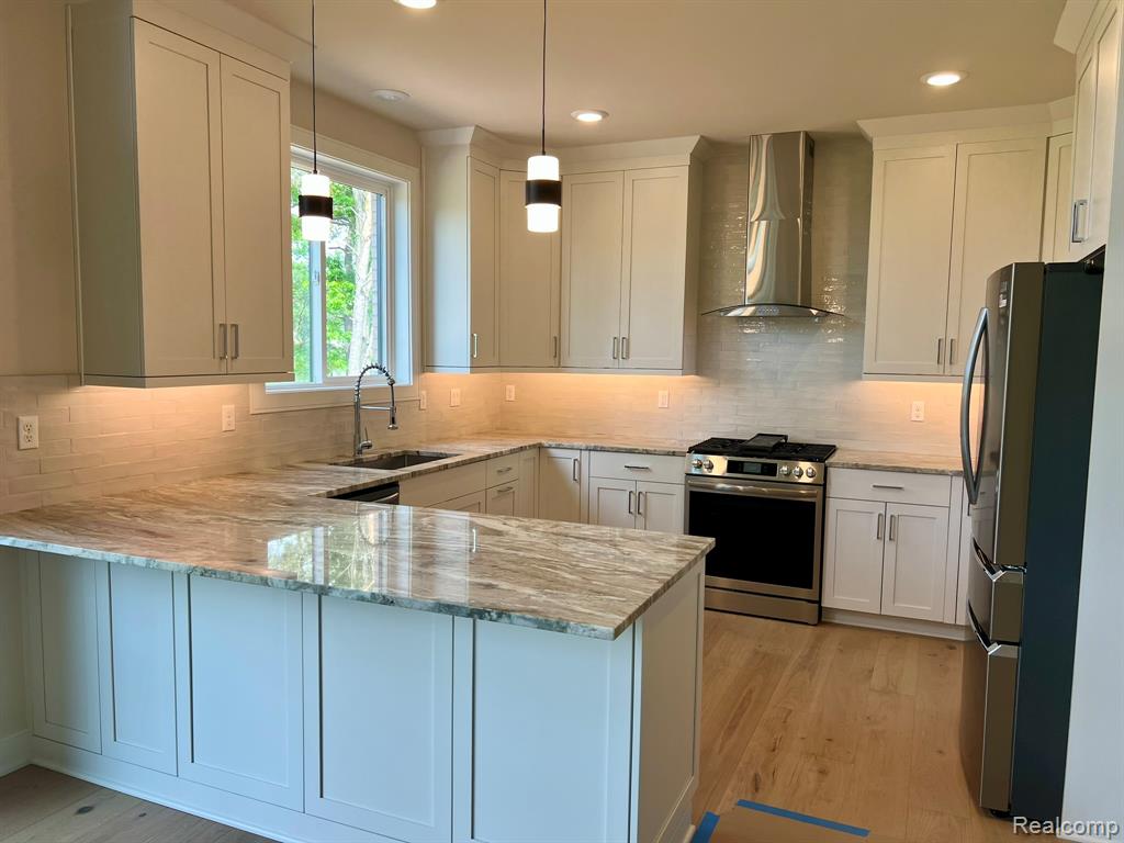 2934 W Walton Boulevard, Waterford, MI 48329 — Photo 12