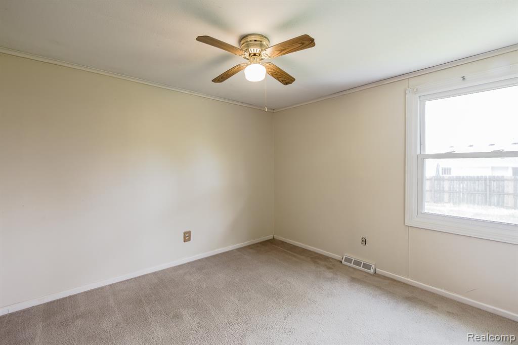 9171 Holmes Street, White Lake, MI — Photo 17