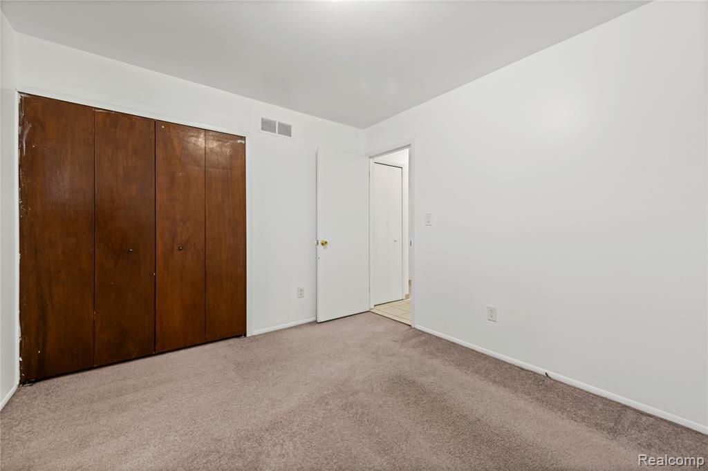 4681 Dickson Drive, Sterling Heights, MI 48310 — Photo 12