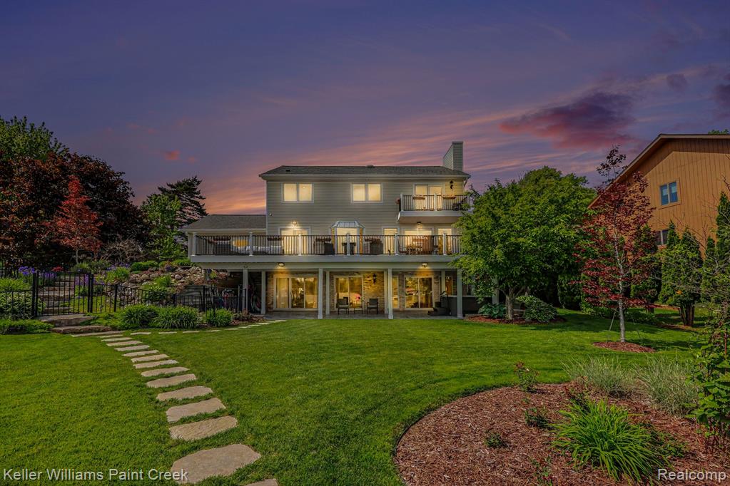 2560 Browning Drive, Lake Orion, MI