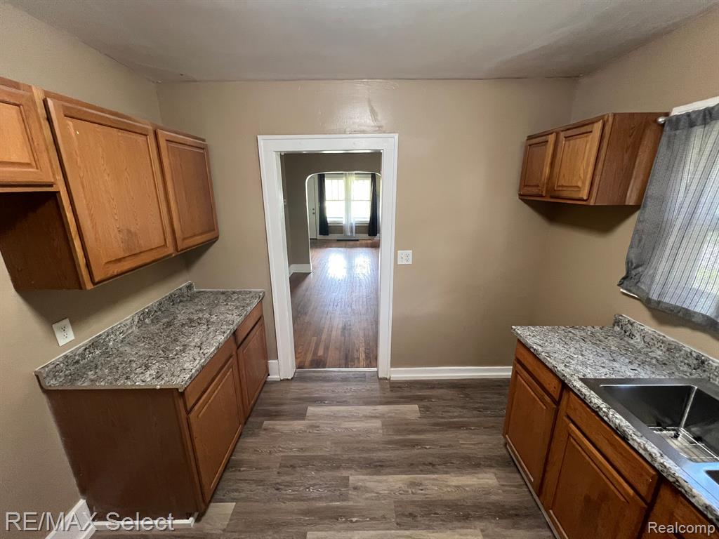 722 Perry Street, Flint, MI 48504 — Photo 5