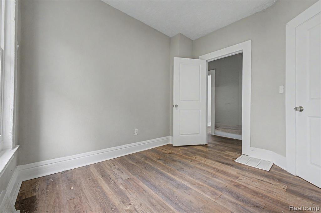 2971 Bewick Street, Detroit, MI 48214 — Photo 13