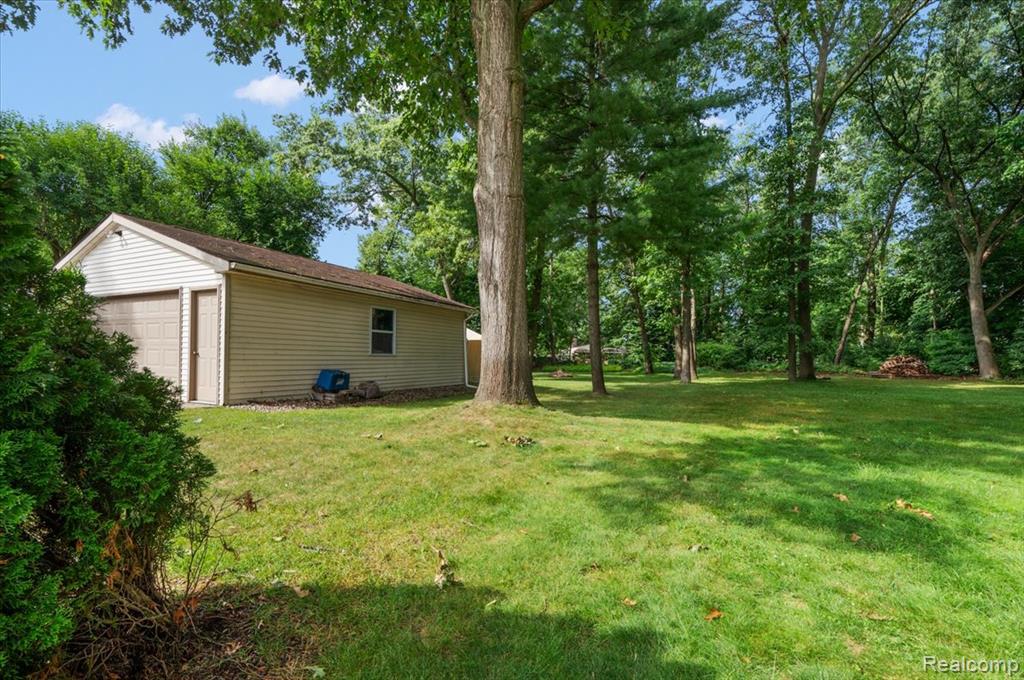 8809 Arlington Street, White Lake, MI — Photo 8