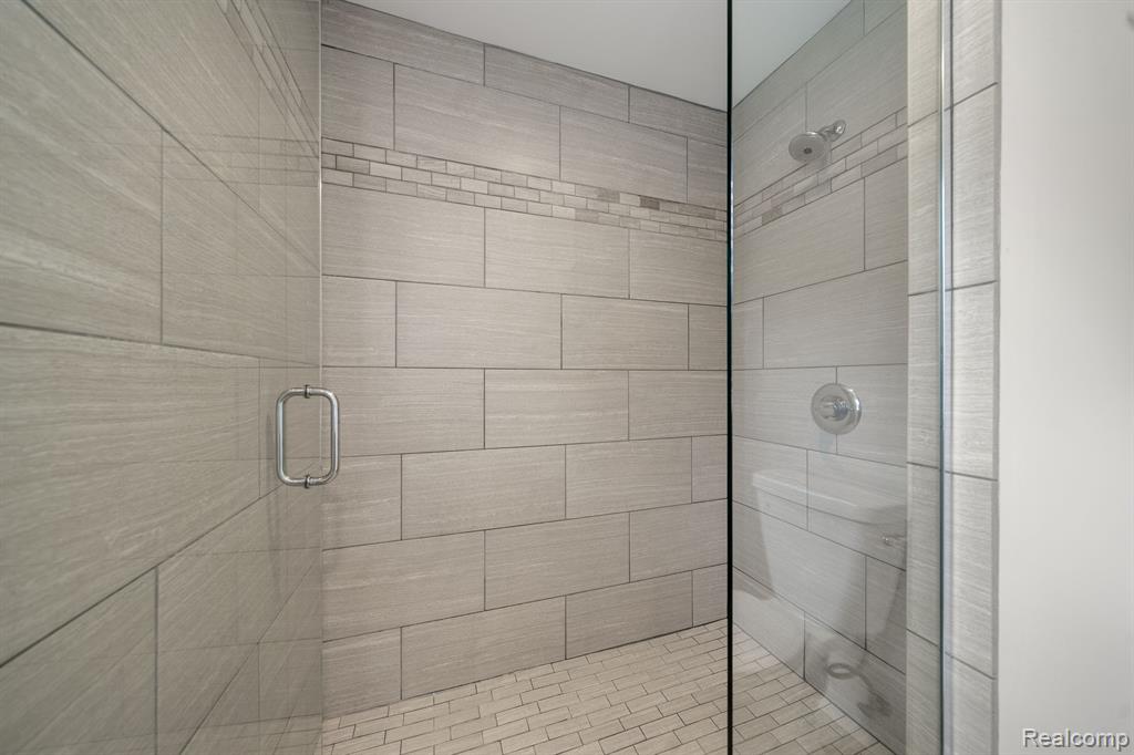 821 MAXWELL Avenue, Royal Oak, MI 48067 — Photo 26