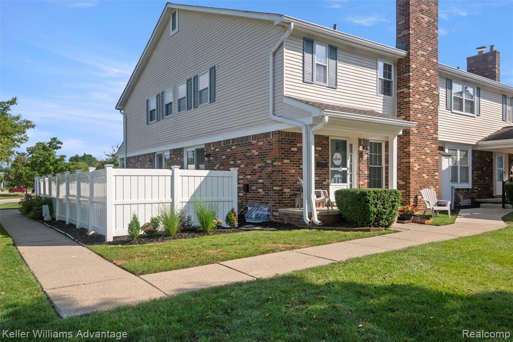 42105 Roscommon Street, Novi, MI 48167 — Photo 3