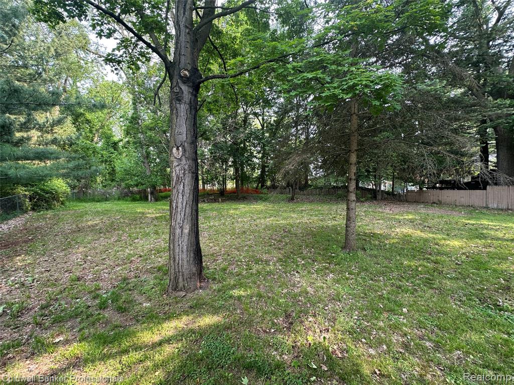 937 State Road, Fenton, MI 48430 — Photo 15