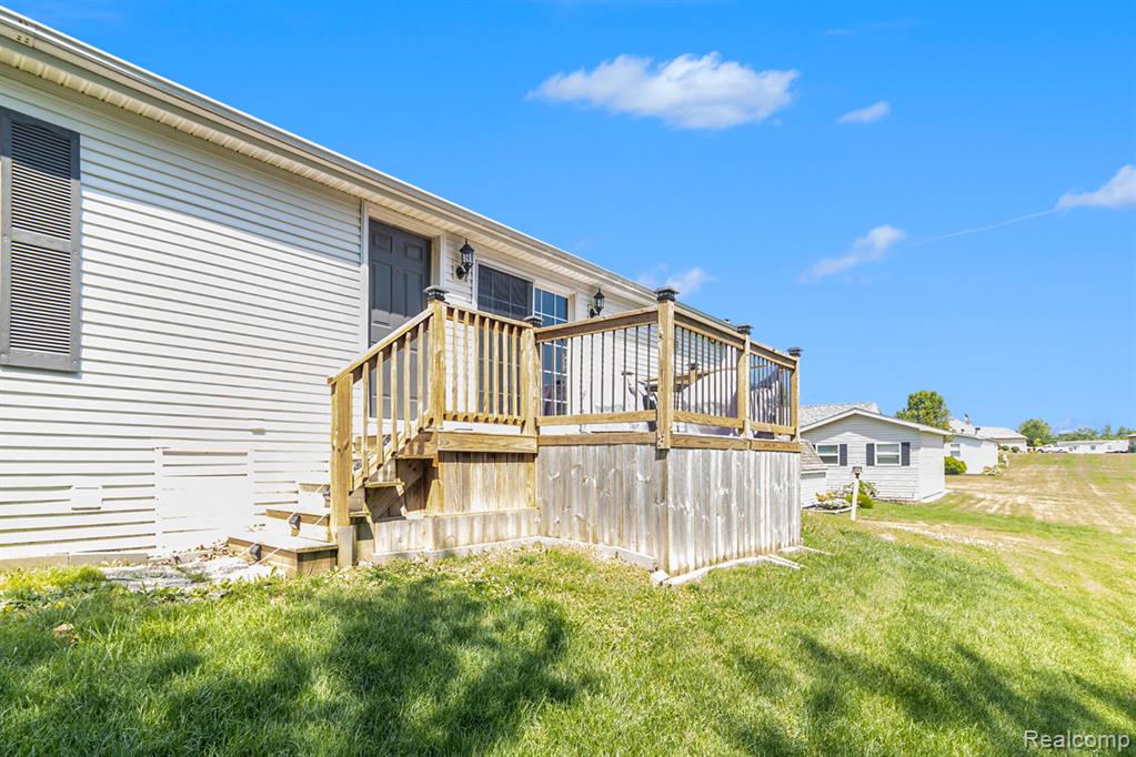 13541 Austin Court, Hartland, MI 48353 — Photo 16