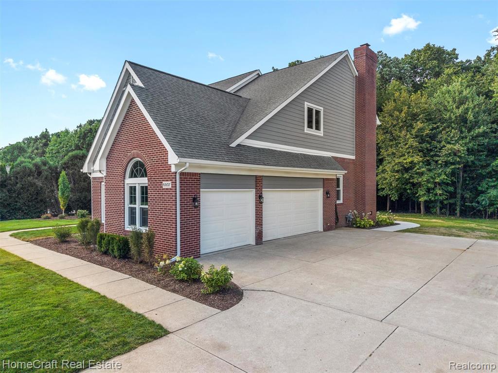 6807 SUNSET Drive, South Lyon, MI 48178 — Photo 3
