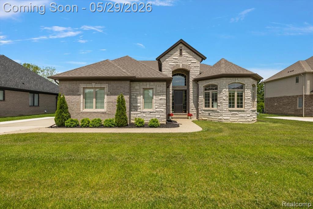7659 Crimson Court, Utica, MI 48316 — Photo 2