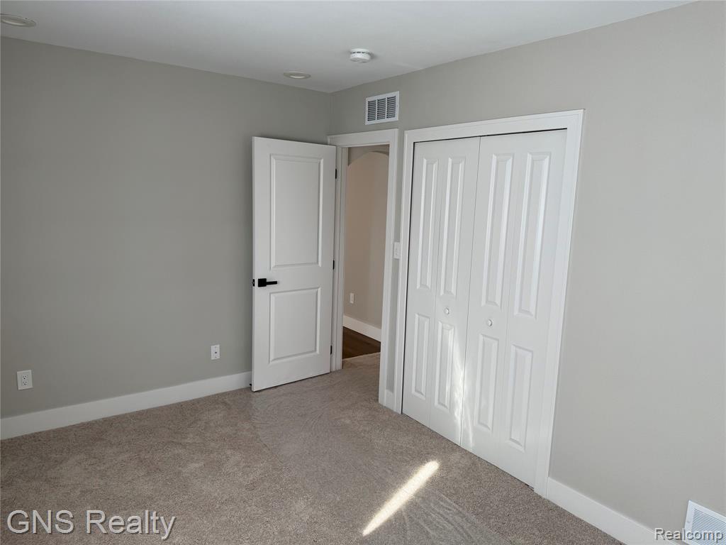 1143 E Harwood Avenue, Madison Heights, MI 48071 — Photo 12