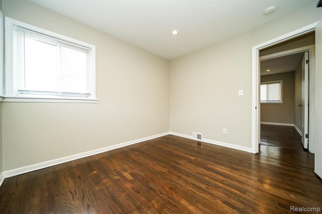 5367 E 13 Mile Road, Warren, MI 48092 — Photo 53