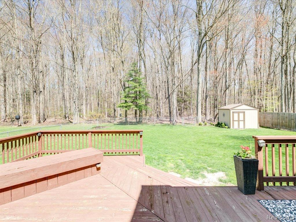4188 OLD FORGE Drive, Fort Gratiot, MI 48059 — Photo 3