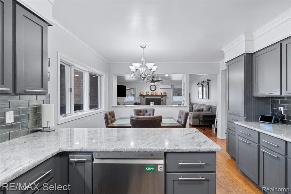 5401 S Sycamore Drive, Burton, MI 48509 — Photo 12