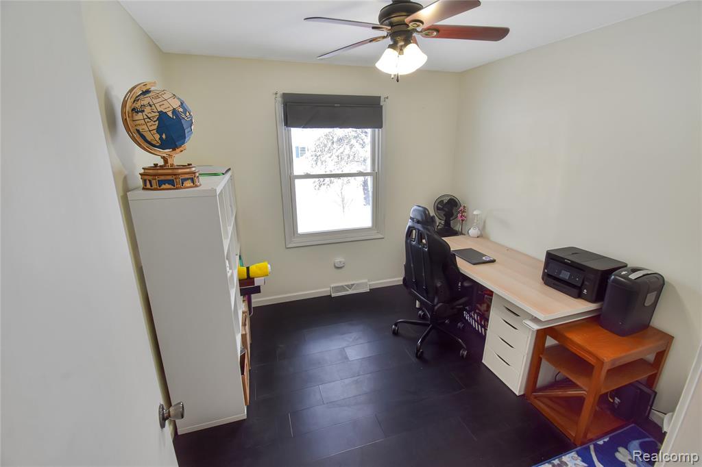 5629 Powderhorn Drive, Kalamazoo, MI 49009 — Photo 15