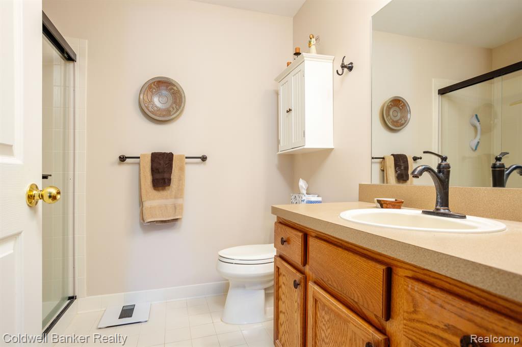 19106 CHESAPEAKE Circle, Walled Lake, MI 48390 — Photo 17