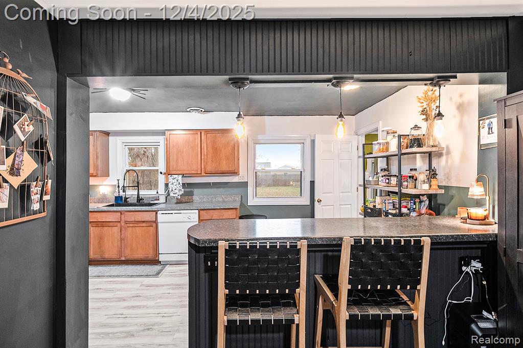 802 Richard Street, Holly, MI 48442 — Photo 17