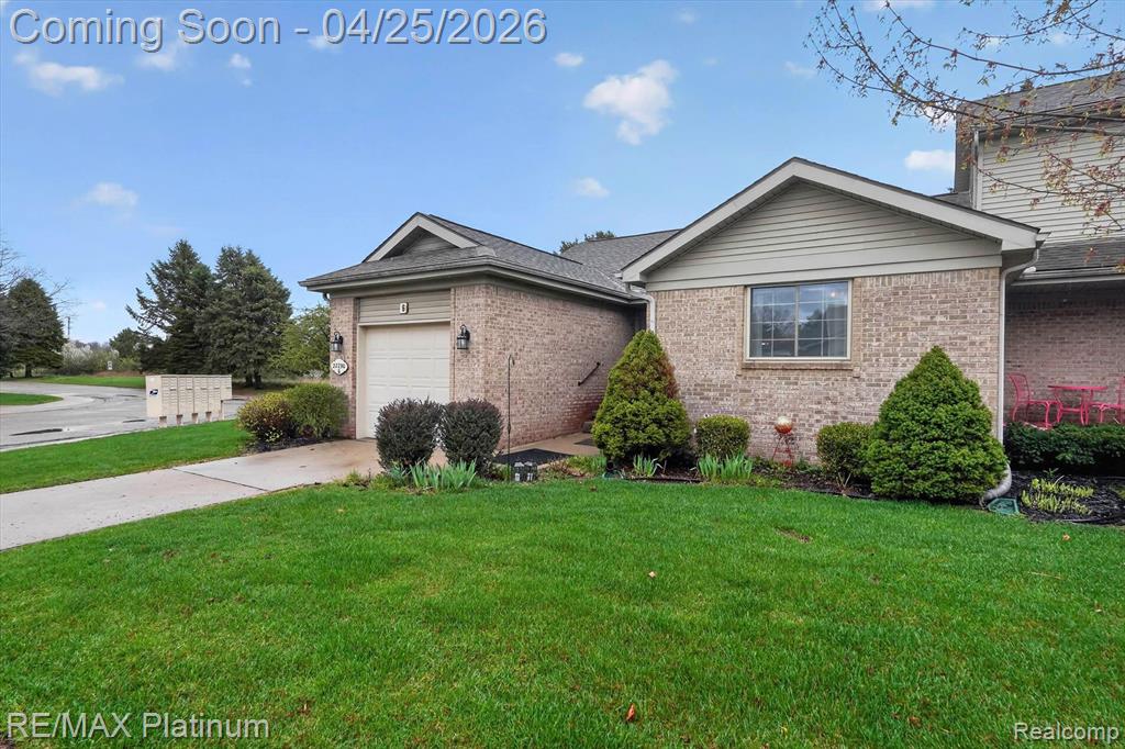 22290 Quail Run Circle, 6, South Lyon, MI 48178 — Photo 3