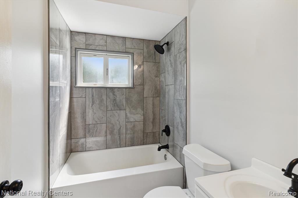 6224 Gilman Street, Garden City, MI — Photo 15