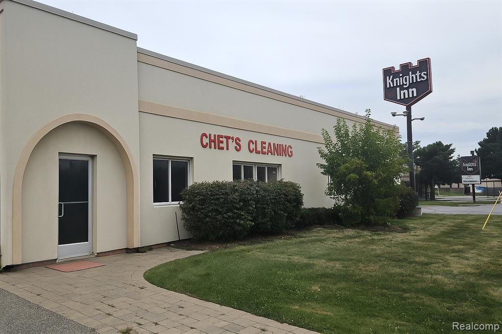 2253 W US-10, Ludington, MI, 49431