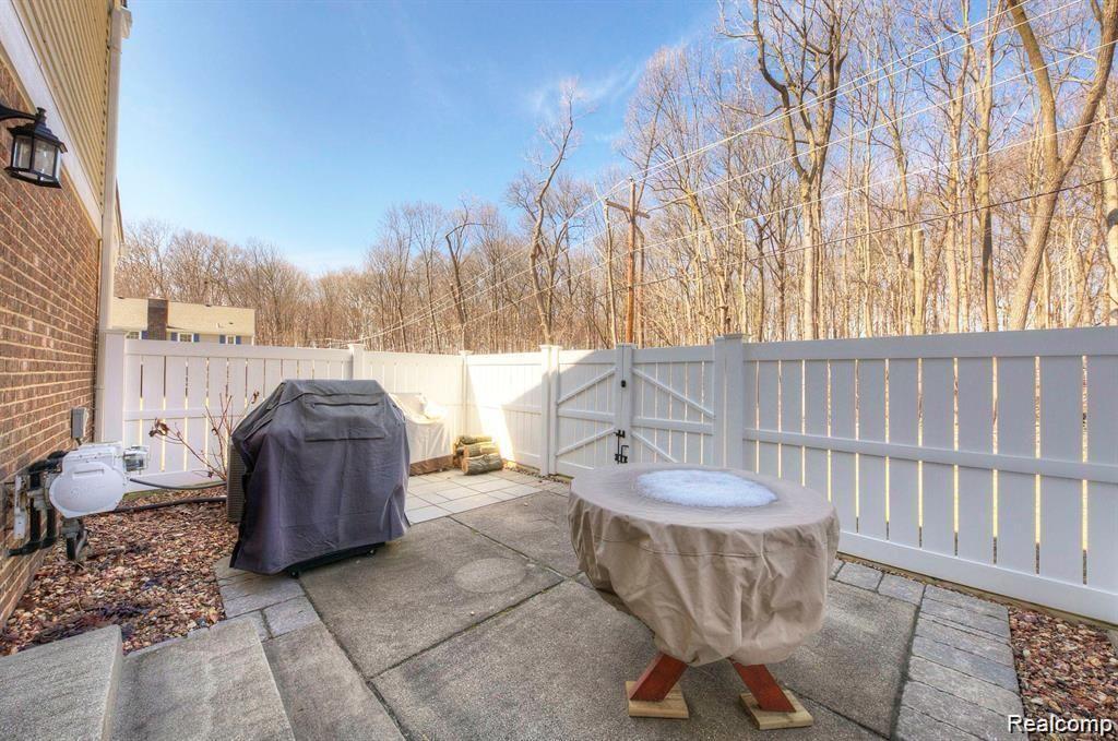 42140 PELLSTON Drive, Northville, MI 48167 — Photo 28