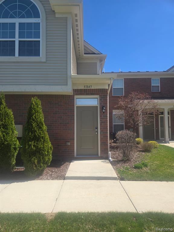 51843 E Pointe Lane, New Baltimore, MI — front exterior
