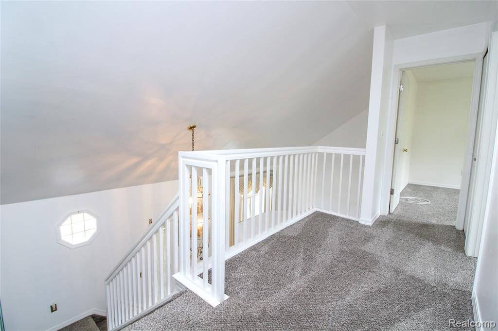 5562 Cary Drive, Ypsilanti, MI 48197 — Photo 14