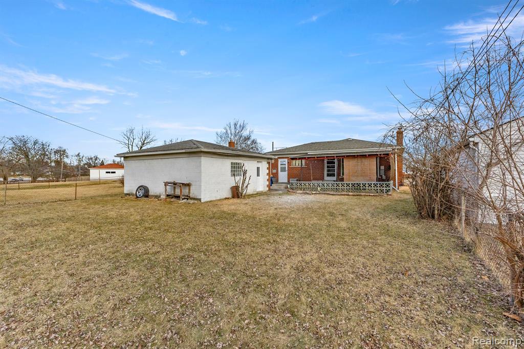 7011 ROSEMARY Street, Dearborn Heights, MI 48127 — Photo 31