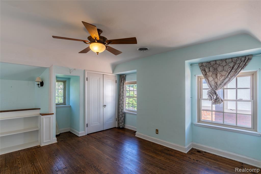 1481 Oxford Road, Grosse Pointe Woods, MI 48236 — Photo 10