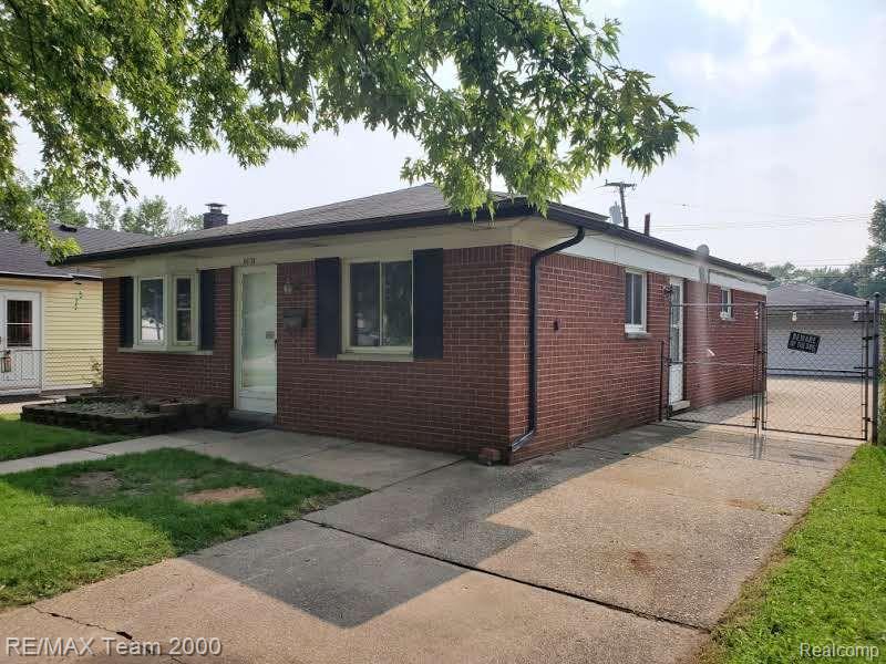 4638 GERTRUDE Street, Dearborn Heights, MI 48125 — Photo 3