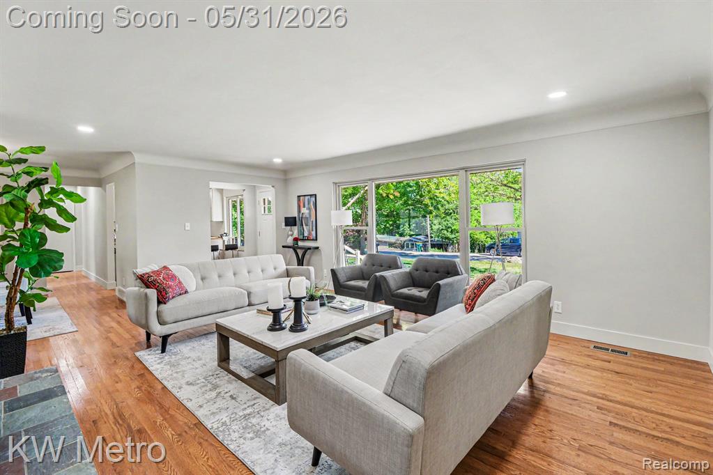 36125 Paddleford Road, Farmington, MI 48331 — Photo 4
