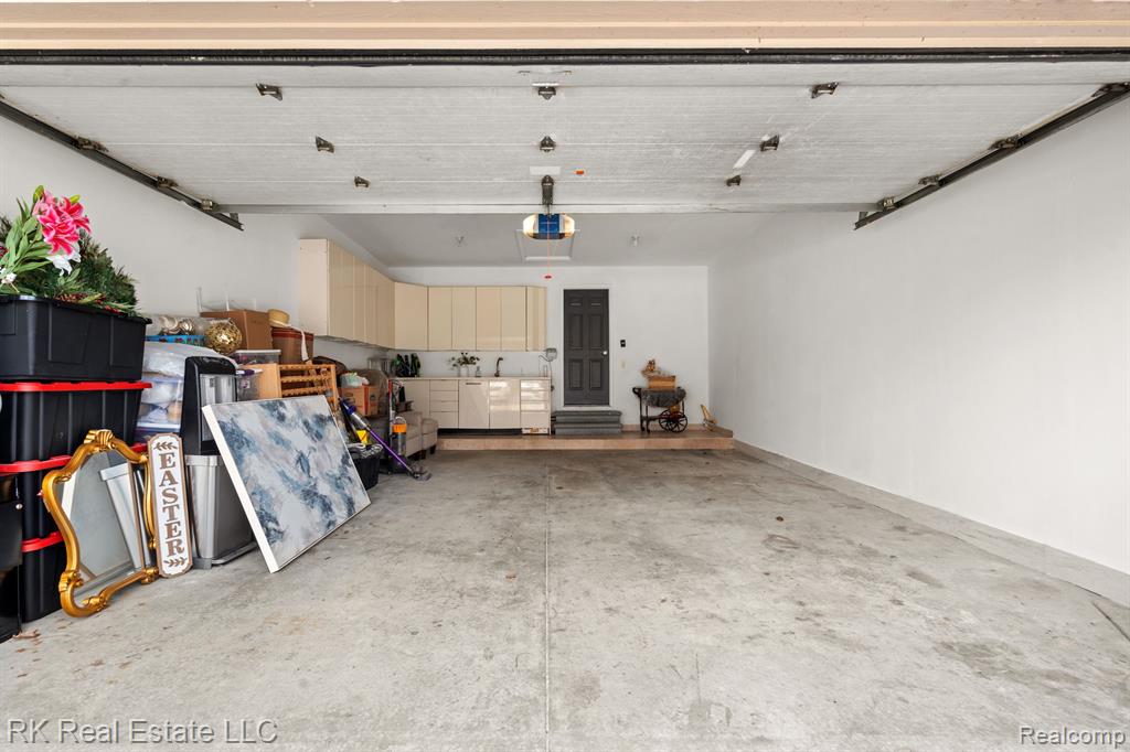 8948 RHODE Drive, Shelby Twp, MI 48317 — Photo 41