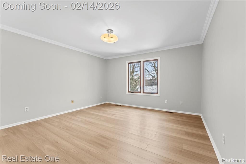 9883 Hawthorne Glen Drive, Grosse Ile, MI 48138 — Photo 13