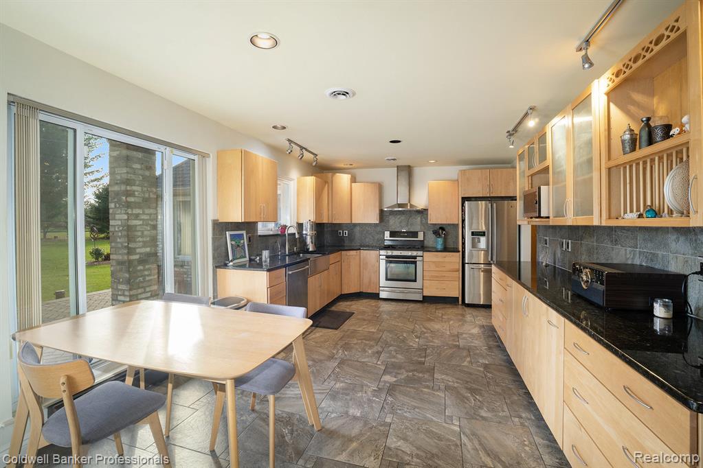 3972 Chevron Drive, Highland, MI 48356 — Photo 10