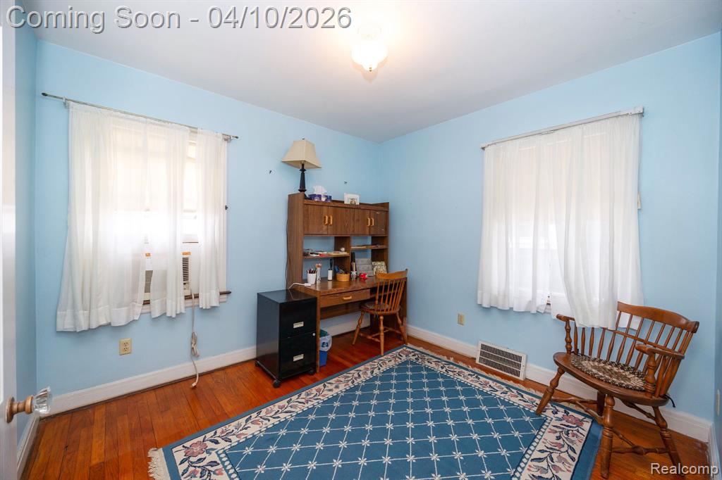 344 Oak Street, Wyandotte, MI 48192 — Photo 24